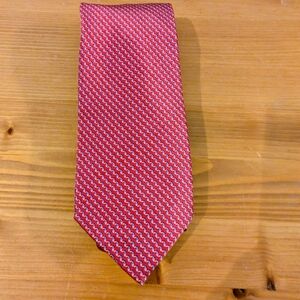 Elegant Red and White Men's Tie